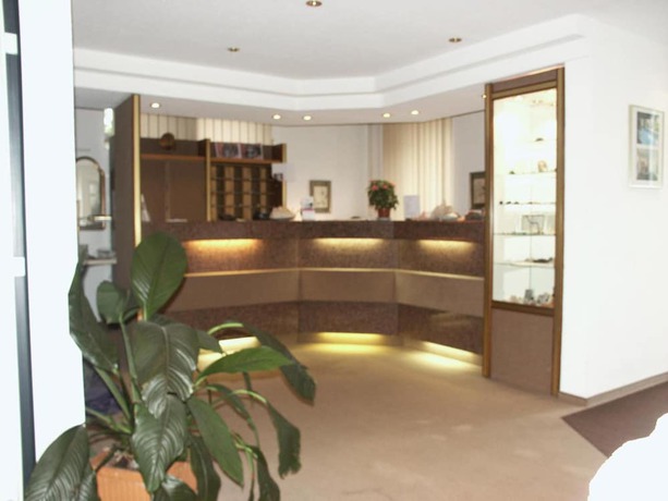 Imagen de los interiores del Edelstein-Hotel. Foto 20