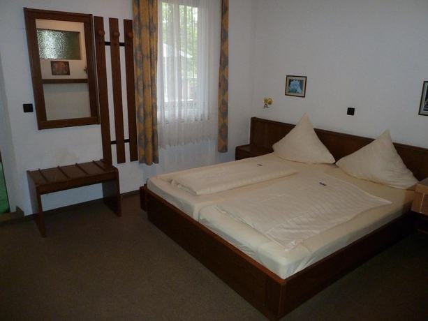 Imagen de la habitación del Edelstein-Hotel. Foto 14