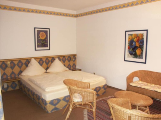 Imagen de la habitación del Edelstein-Hotel. Foto 15