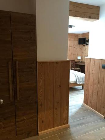 Imagen de la habitación del Edelweiss Hotel Champoluc. Foto 3