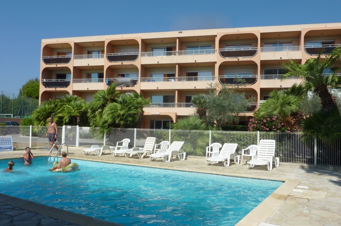 Imagen de la piscina del Eden Azur. Foto 19