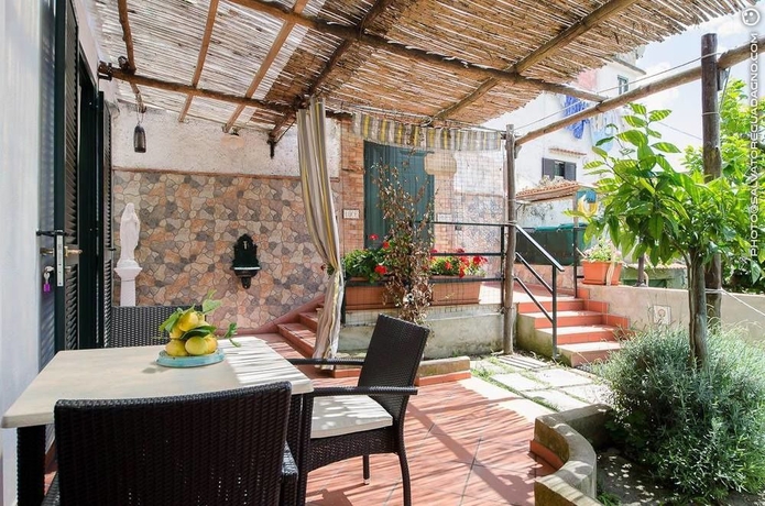Imagen de los exteriores del Eden Holiday Apartment. Foto 8
