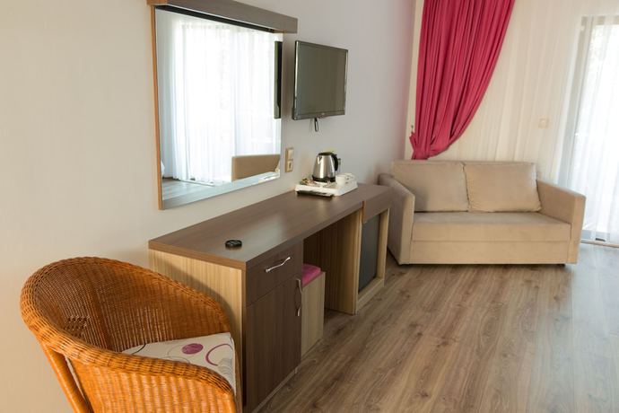 Imagen de la habitación del Eden Pyara Hotel Turunc. Foto 18