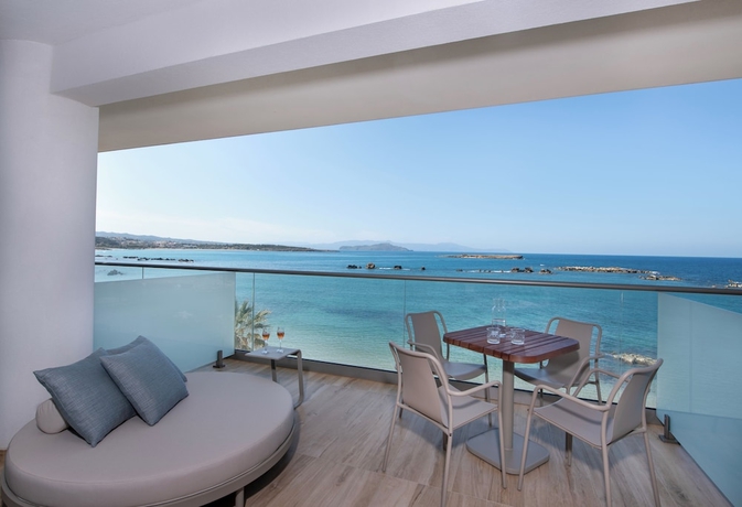 Imagen de la habitación del EdgeWater Beach Hotel. Foto 3