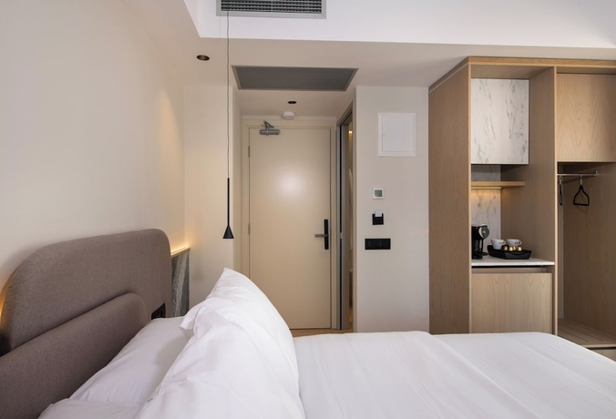 Imagen de la habitación del EdgeWater Beach Hotel. Foto 7