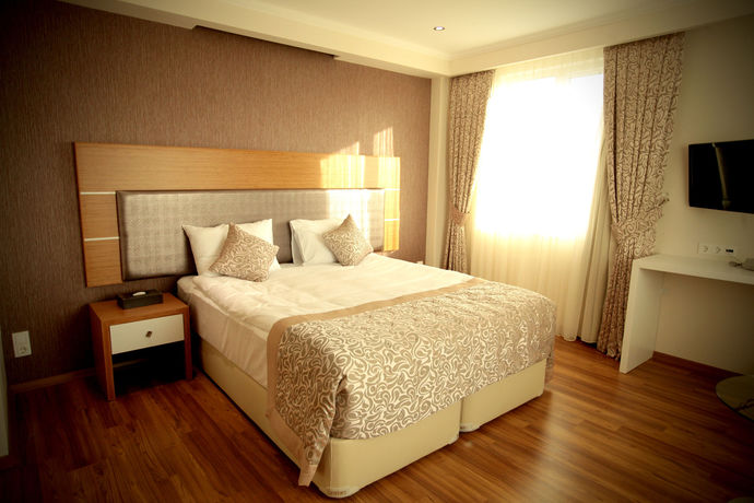 Imagen de la habitación del Edis Premier Hotel. Foto 13