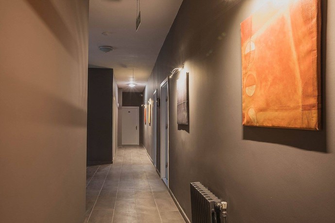 Imagen de los interiores del Edrin Hotel. Foto 16