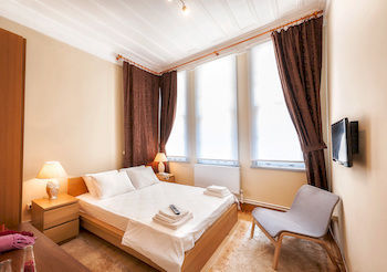 Imagen general del Educa Suites Balat. Foto 2