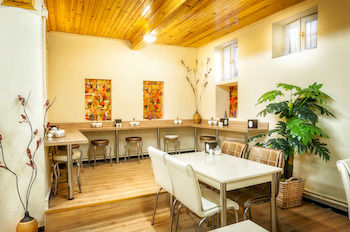 Imagen general del Educa Suites Balat. Foto 7