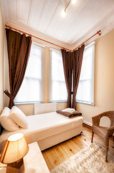 Imagen general del Educa Suites Balat. Foto 13