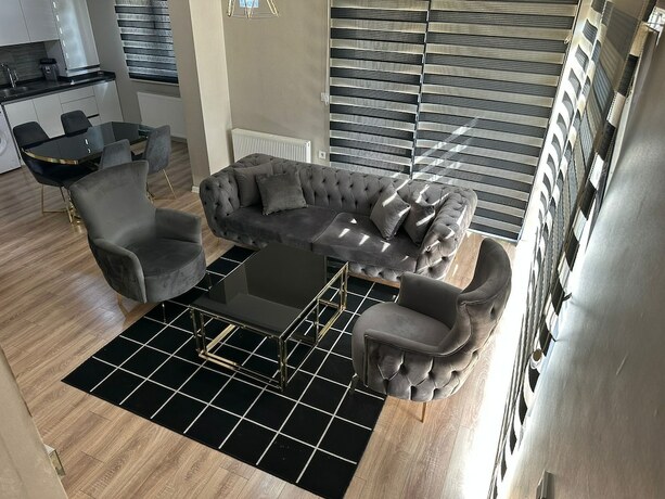 Imagen general del Ef Suit. Foto 16