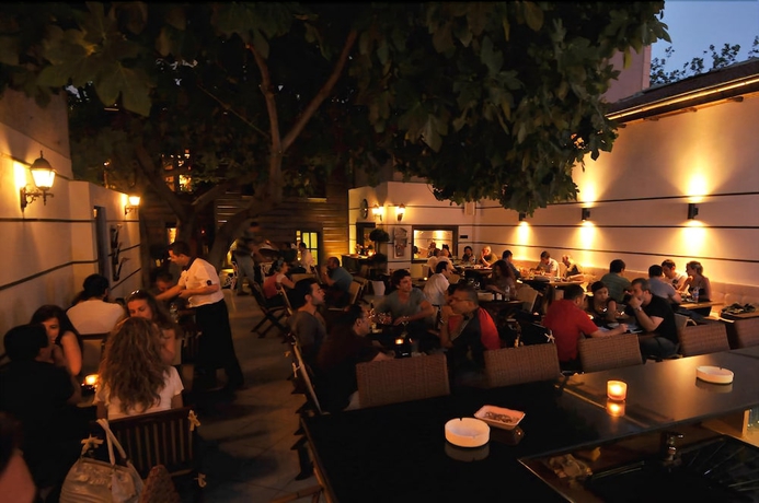 Imagen del bar/restaurante del Efe Hotel Edirne. Foto 11