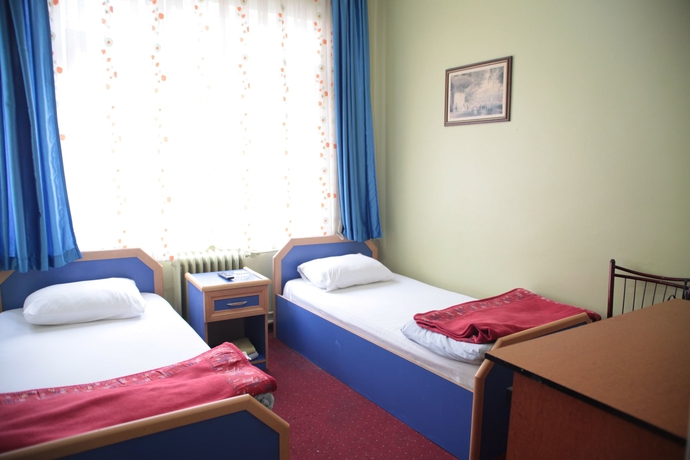 Imagen de la habitación del Efebey Otel. Foto 10