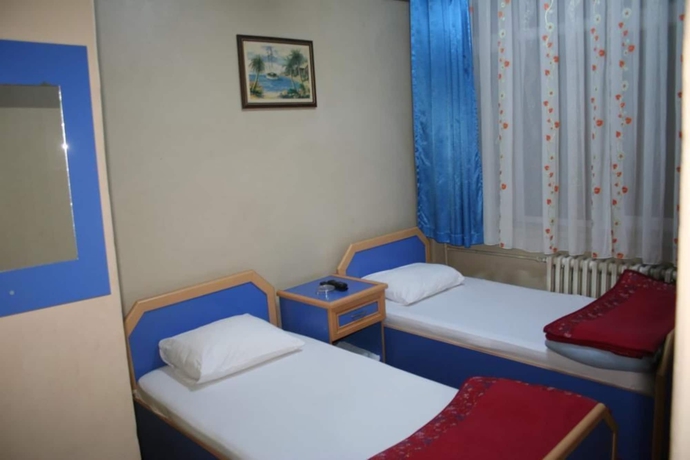 Imagen de la habitación del Efebey Otel. Foto 15