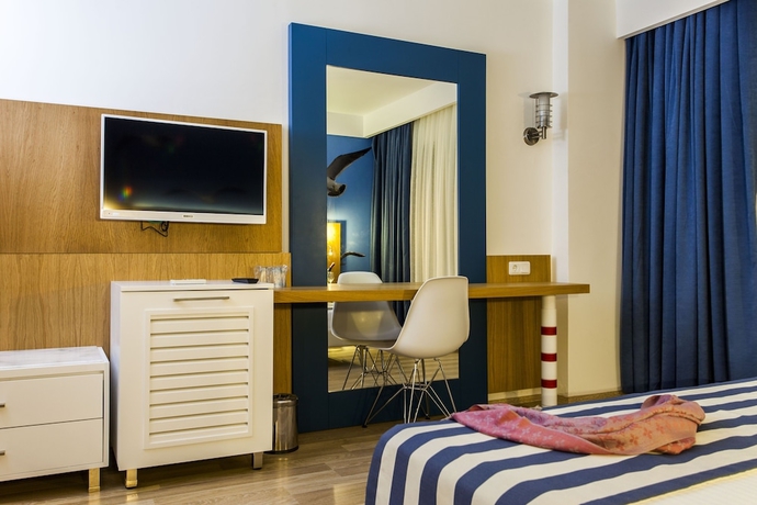 Imagen de la habitación del Eftalia Marin Resort Hotel. Foto 6