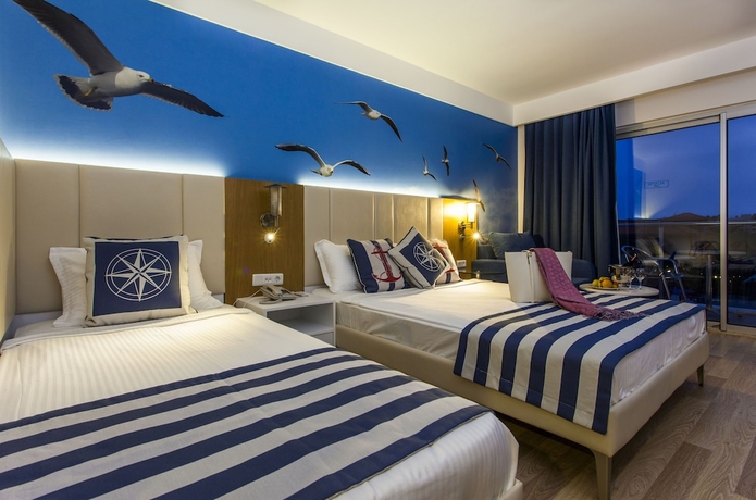 Imagen de la habitación del Eftalia Marin Resort Hotel. Foto 10