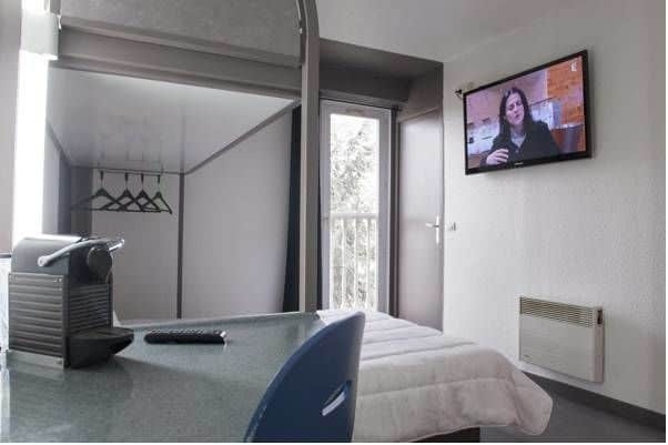 Imagen de la habitación del Egg Hotel Sevran. Foto 12