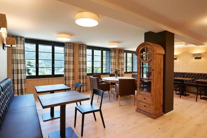 Imagen del bar/restaurante del Eiger View Alpine Lodge. Foto 4