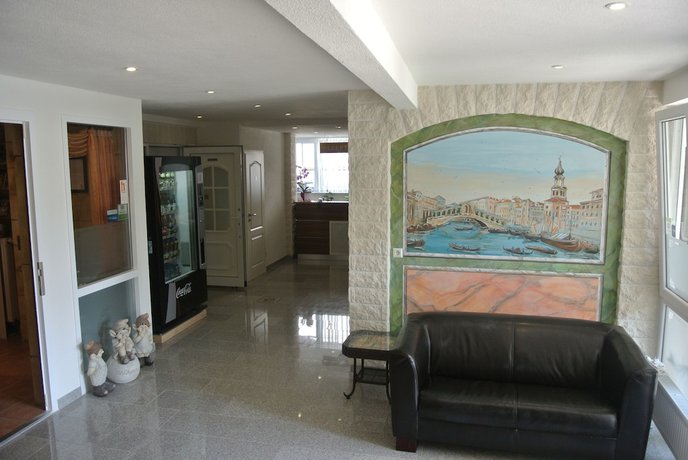 Imagen de los interiores del Eisberg Hotel Rust. Foto 5