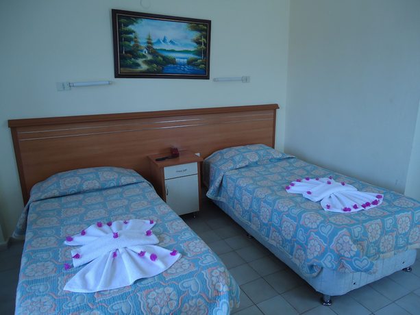 Imagen de la habitación del Ekin Hotel. Foto 3