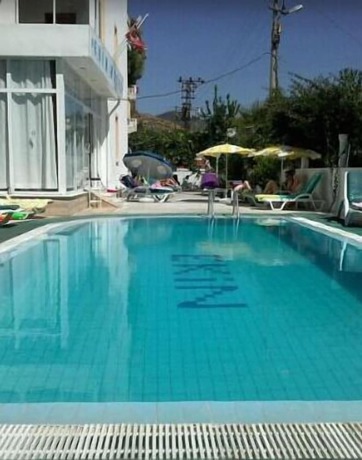 Imagen de la piscina del Ekin Hotel. Foto 18