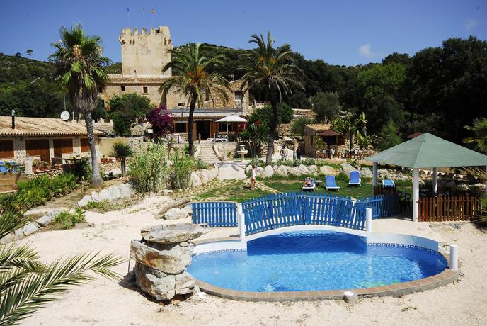 Imagen de la piscina del El Castillo De Sa Duaia De Dalt. Foto 13