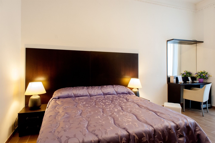 Imagen de la habitación del El Dorado Colosseum. Foto 11