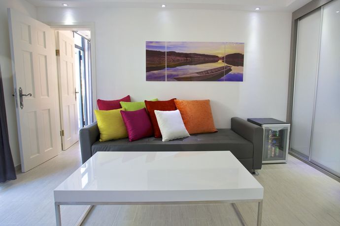 Imagen del bar/restaurante del El Yam Luxury Resort. Foto 3