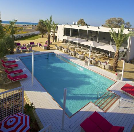 Imagen del bar/restaurante del El Yam Luxury Resort. Foto 4