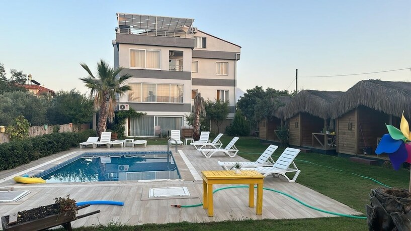Imagen general del Ela Apart and Bungalov. Foto 2