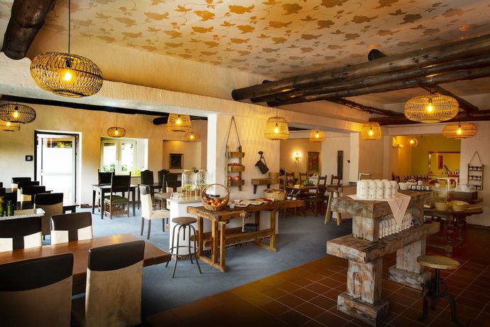 Imagen del bar/restaurante del Elan Hotel. Foto 10