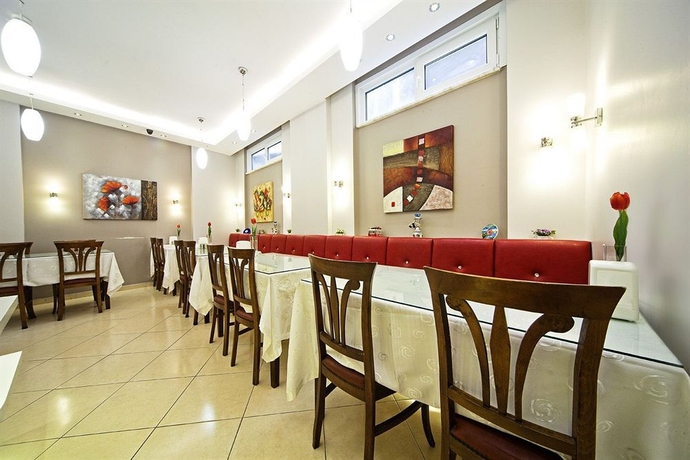 Imagen del bar/restaurante del Elasophia Hotel. Foto 1