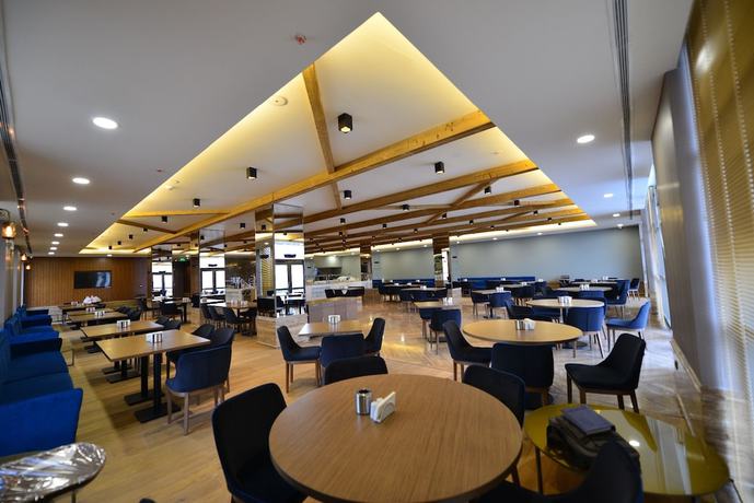 Imagen del bar/restaurante del Elazig Windy Hill Hotel and Spa. Foto 2