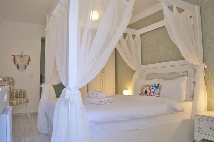 Imagen de la habitación del Elda Alacati Boutique Hotel. Foto 3