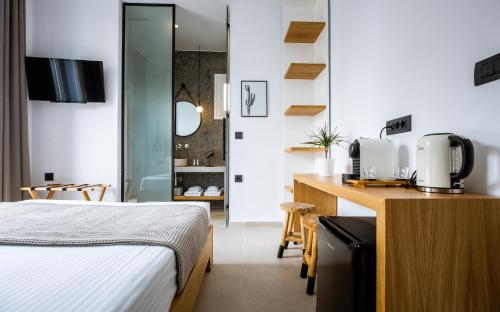 Imagen de la habitación del Eleana Hotel. Foto 16