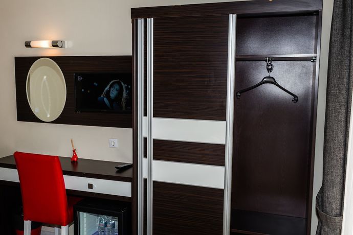 Imagen de la habitación del Eleven Hotel. Foto 12