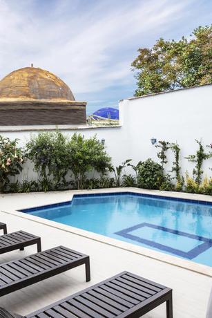 Imagen de la piscina del Eliada. Foto 12