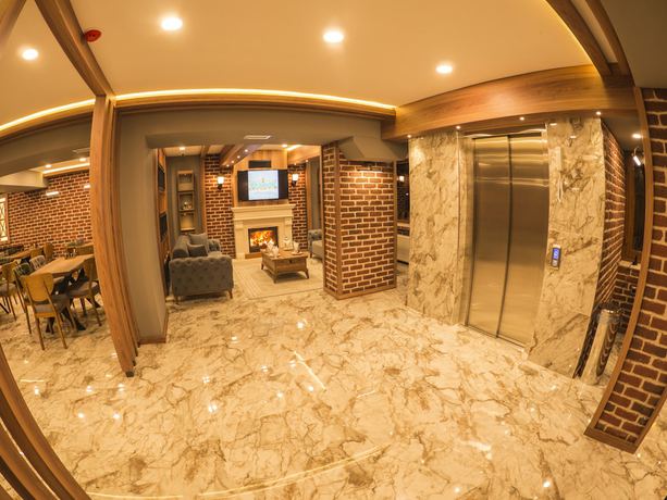 Imagen del bar/restaurante del Elif Inan Hotel. Foto 2