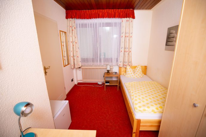 Imagen de la habitación del Elim Hotel. Foto 9