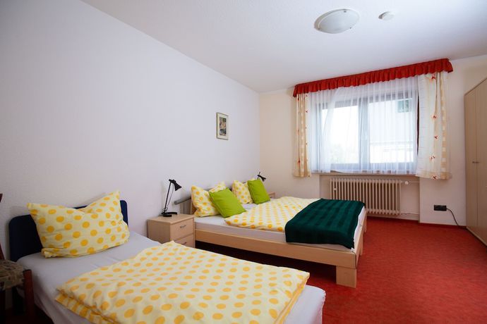 Imagen de la habitación del Elim Hotel. Foto 16