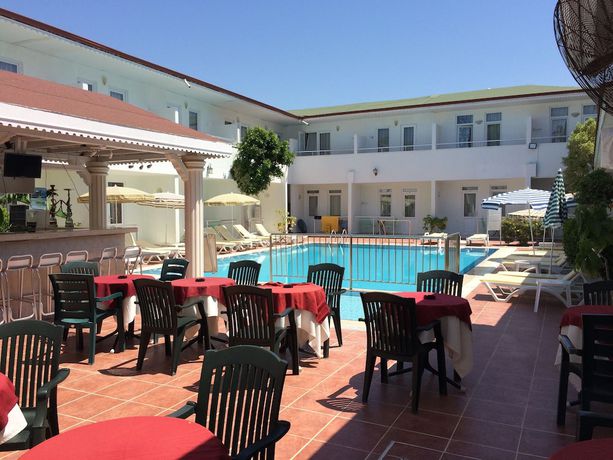 Imagen de la habitación del Elis Beach Hotel. Foto 11