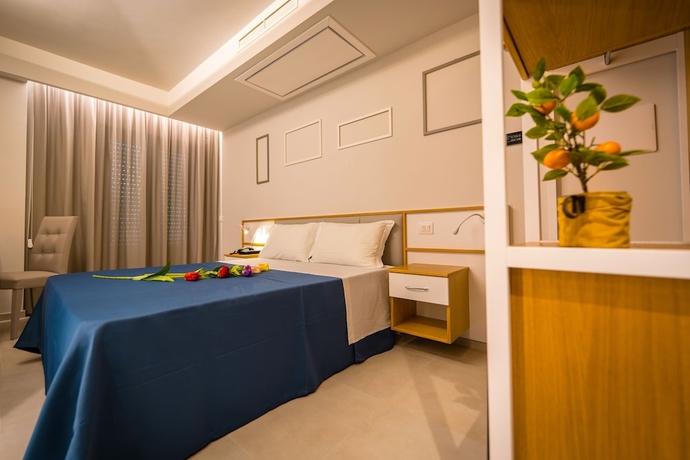 Imagen de la habitación del Eliseo Palace Tropea. Foto 14