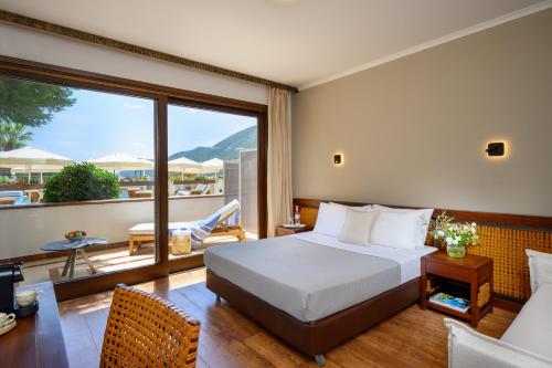 Imagen de la habitación del Elisso Hotel. Foto 14