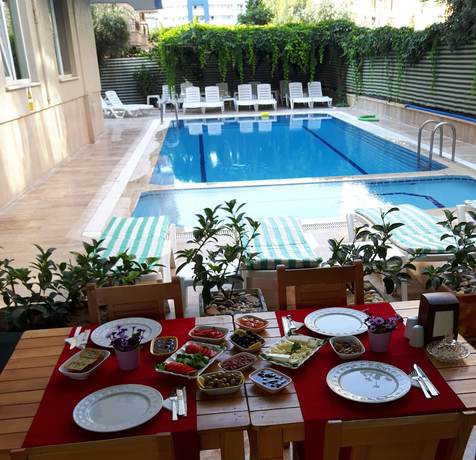 Imagen de la piscina del Elit Apart Hotel. Foto 19