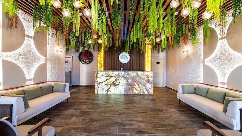 Imagen de los interiores del Elite Escape Village Hotel. Foto 16