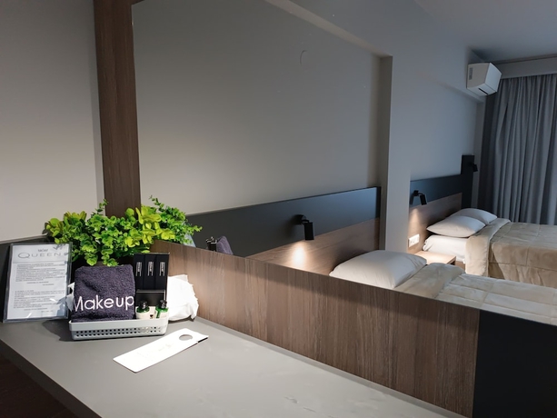 Imagen de la habitación del Elizabeth Queen Luxuxy Rooms. Foto 10