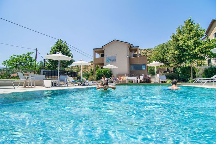 Imagen de la piscina del Ellopia Point Hotel. Foto 20