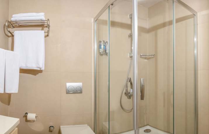 Imagen de la habitación del Elm Suite Hotel. Foto 6