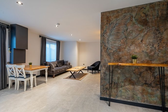Imagen de la habitación del Eluxio Suite Hotel. Foto 4