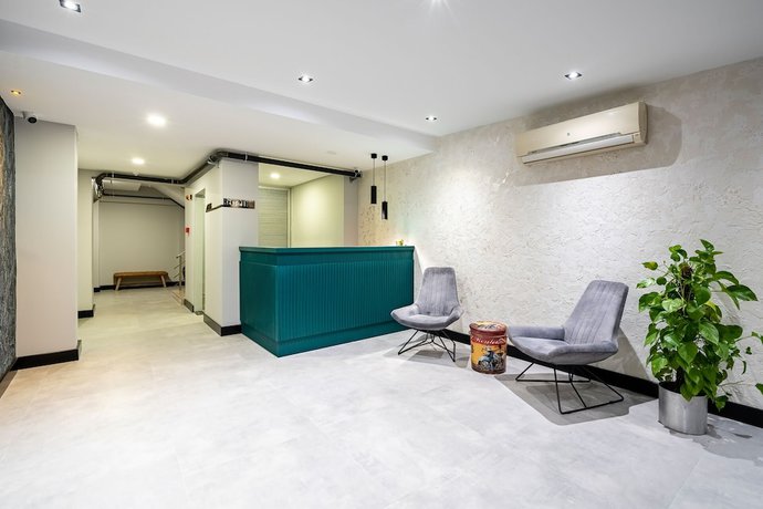 Imagen de los interiores del Eluxio Suite Hotel. Foto 19